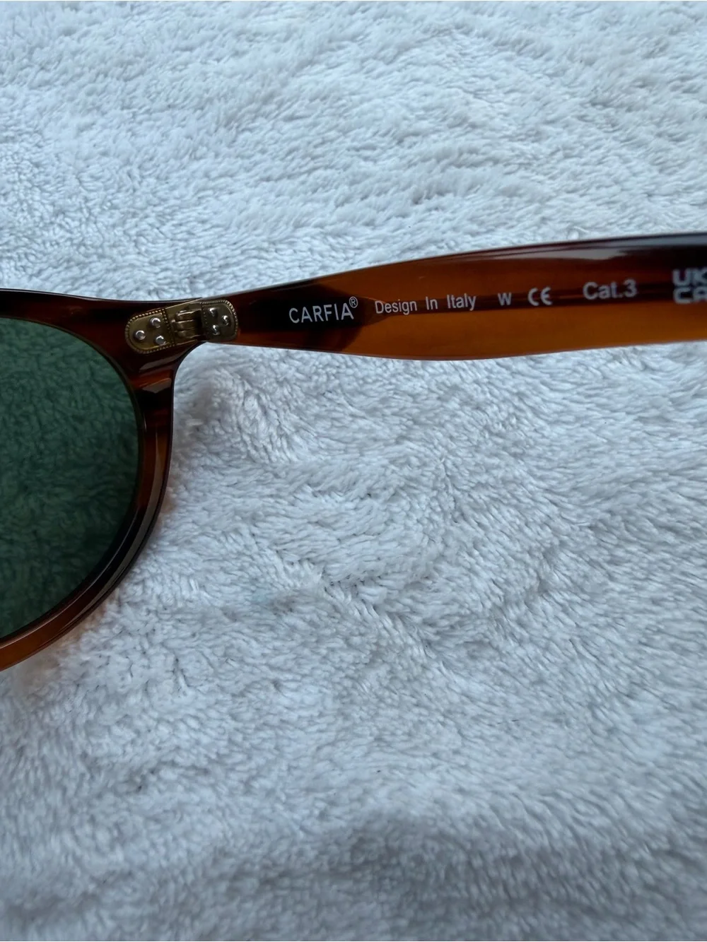 N/A stylish tortoiseshell